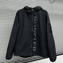 モンクレール 偽物 ャケット ウインドブレーカー ロゴ moj37255