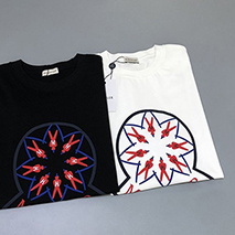 モンクレール 偽物 ロゴ プリント Tシャツ 2色 moq71657