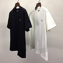 プラダ 偽物 クルーネック半袖Tシャツ 2色 pud57417