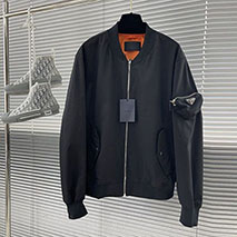 プラダ コピー Re Nylon ボンバージャケット SGB9031WQ8F000