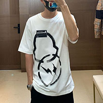 モンクレール 偽物 ジーニアス GENIUS FRAGMENTコラボ スプレーロゴTシャツ 藤原ヒロシ moi77942