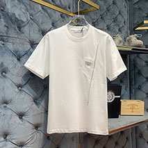 プラダ スーパーコピー ロゴTシャツ ポケット付半袖 pue02325