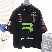 バレンシアガ 偽物 ミディアムフィットロゴTシャツ bar63082