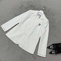 シャネル スーパーコピー ロゴ ジャケット ホワイト she58915