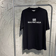 バレンシアガ スーパーコピー BB PIXEL ミディアムフィット Tシャツ bai08402