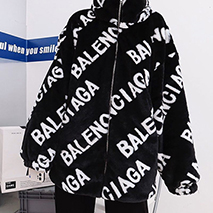 バレンシアガ 偽物 ALLOVER LOGO ソフトジャケット ブラック bas64466