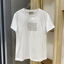 ミュウミュウ 偽物 エンブロイダリーコットンTシャツ myp92940