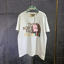グッチ コピー ×ノースフェイス コラボ スペシャルロゴTシャツ Noi26522