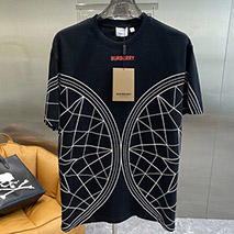 バーバリー 偽物 ロゴ オーバーサイズTシャツ Bax42639
