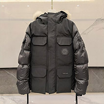 カナダグース 偽物 黒ワッペン MACCULLOCHダウンジャケット Cao48924