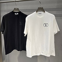 ヴァレンティノ スーパーコピー Vロゴ シグネチャーパッチ Tシャツ Vun40699