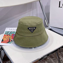 プラダ コピー トライアングル ロゴ ナイロン バケット ハット puw86437
