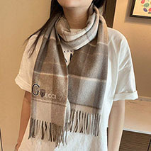 グッチ 偽物 チェック カシミヤ スカーフ gud08540