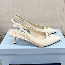 プラダ スーパーコピー パテントレザー スリングバックパンプス pua89218