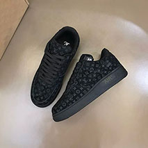 ルイヴィトン × ナイキ 偽物 エアフォース1 ロー バイ ヴァージル・アブロー ブラック naw27135