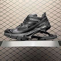 バレンシアガ スーパーコピー Xパンダースニーカー SNEAKERS X-PANDER 653870W2RA212