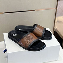 ベルルッティ 偽物 エギオ サンダル Stamp Leather Sandal bee53733