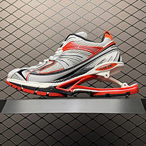 バレンシアガ スーパーコピー Xパンダースニーカー SNEAKERS X-PANDER 653870W2RA21000