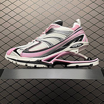 バレンシアガ スーパーコピー Xパンダースニーカー SNEAKERS X-PANDER 653870W2RA29000