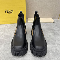 フェンディ スーパーコピー レザーブーツ fei17639