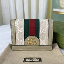 グッチ コピー 折りたたみ財布 2つ折り GGロゴ guq67739