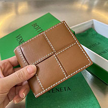 ボッテガ ヴェネタ スーパーコピー 二つ折り財布 マキシイントレ bol10645