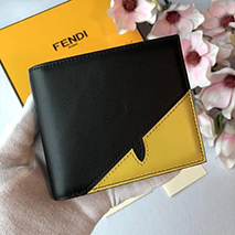 フェンディ 偽物 二つ折り財布 コーナーバグズ 7M0274