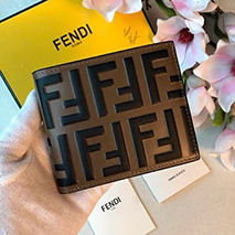 フェンディ コピー 二つ折り財布 ブラウンレザー feo64774
