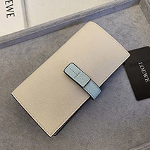 ロエベ 偽物 バーティカル ウォレット ラージ 長財布 loa39063