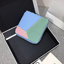 ロエベ コピー パズル ラウンドジップ二つ折り財布 lou75224
