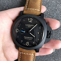 パネライ コピー ルミノール GMT 自動巻き（パネライ コピー 自社製キャリバーP.9010） PAM1441