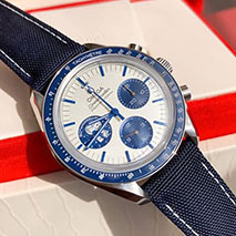 オメガ コピー スピードマスター “シルバー スヌーピー アワード”50周年記念 42mm 310.32.42.50.02.001