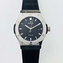 ウブロ コピー 時計 クラシックフュージョン チタニウム huf53676