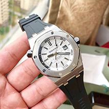 オーデマピゲ スーパーコピー 時計 ロイヤルオーク オフショア ダイバー 15703STOOA002CA01