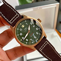 IWC 偽物 パイロットウォッチ オートマティック スピットファイア iww71199