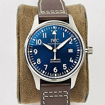 IWC スーパーコピー パイロットウォッチ マーク１８ プティプランス iwm45017