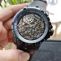 ロジェデュブイ コピー エクスカリバー スパイダー ピレリ ブラック DLC チタン 46MM roh40828