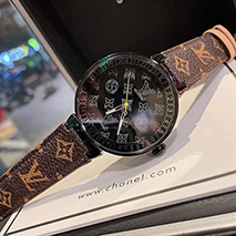 ルイヴィトン 偽物 時計 タンブール ストリート ダイバー 40mm vuj15515