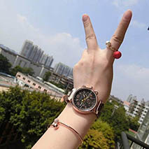 ルイヴィトン 偽物 時計 タンブール ストリート ダイバー モノグラム 33mm vuy88476