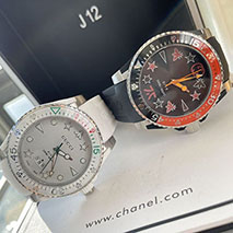 グッチ 偽物 ダイヴ メンズウォッチ 40mm 2色 YA136221