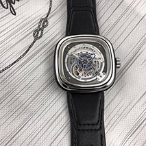 セブンフライデー 偽物 エッセンス S1/01 sei95995
